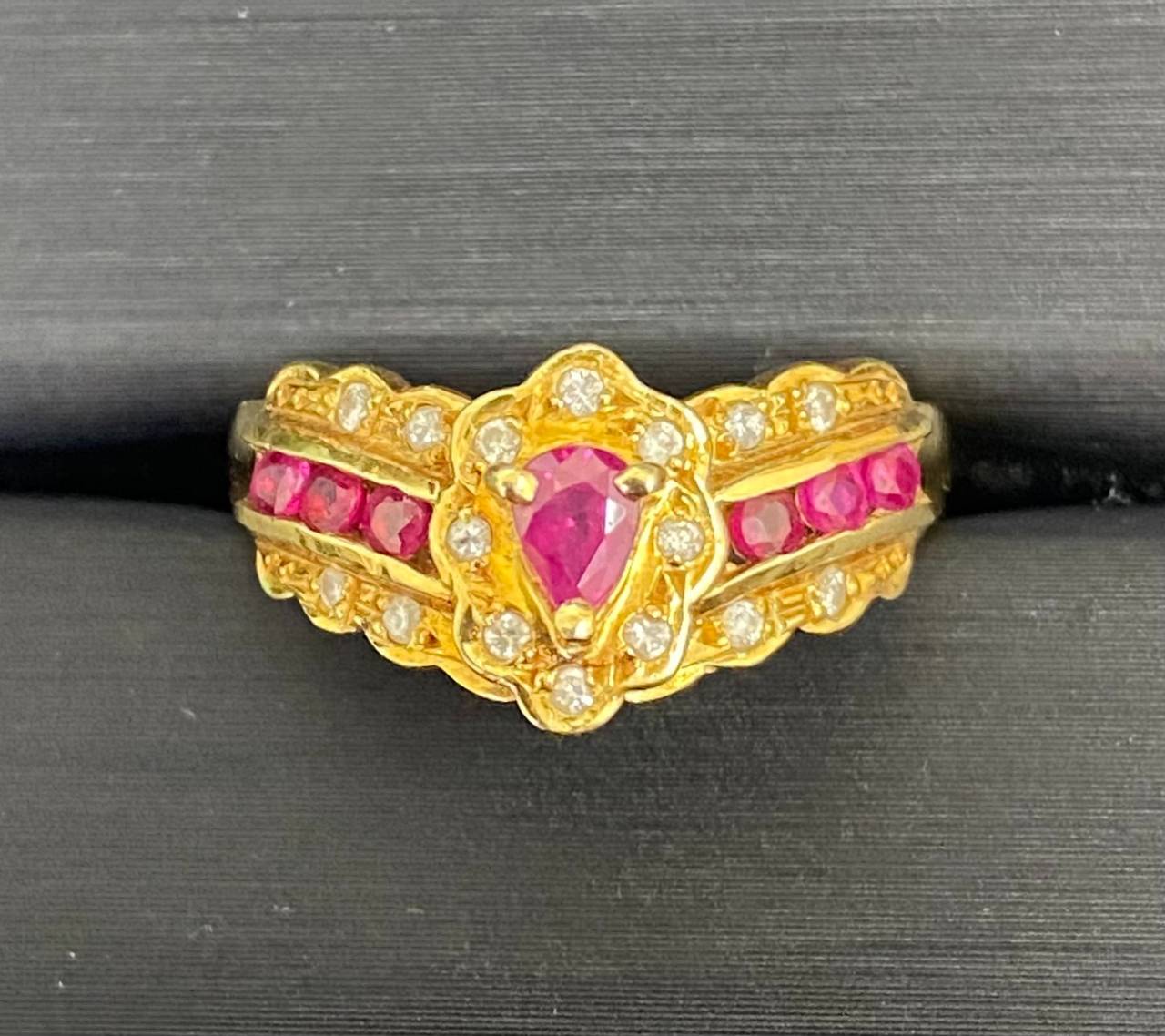 指輪の買取なら、高価買取専門店 おたからや梅田一丁目店へ