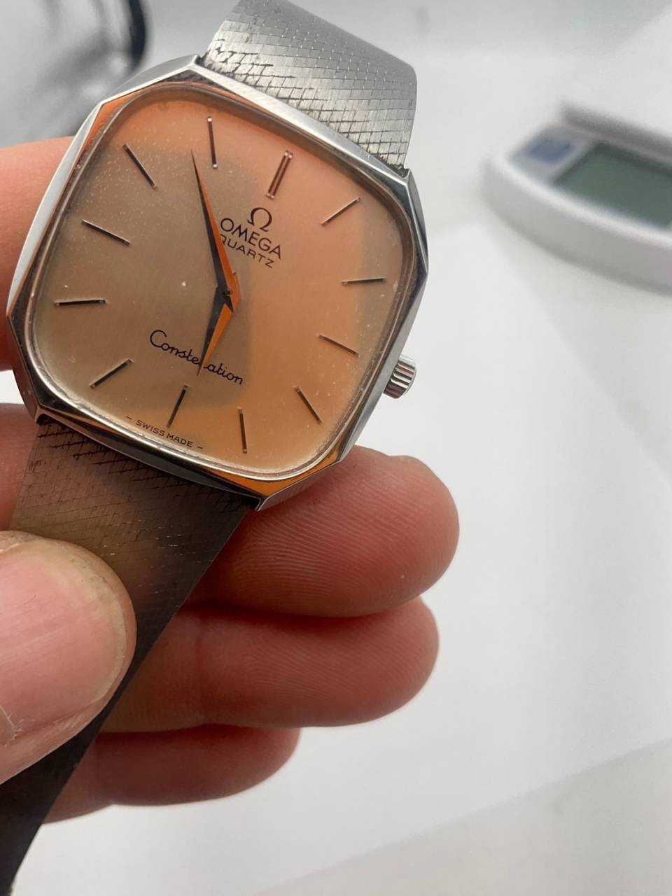 オメガの買取なら、高価買取専門店 おたからや梅田一丁目店