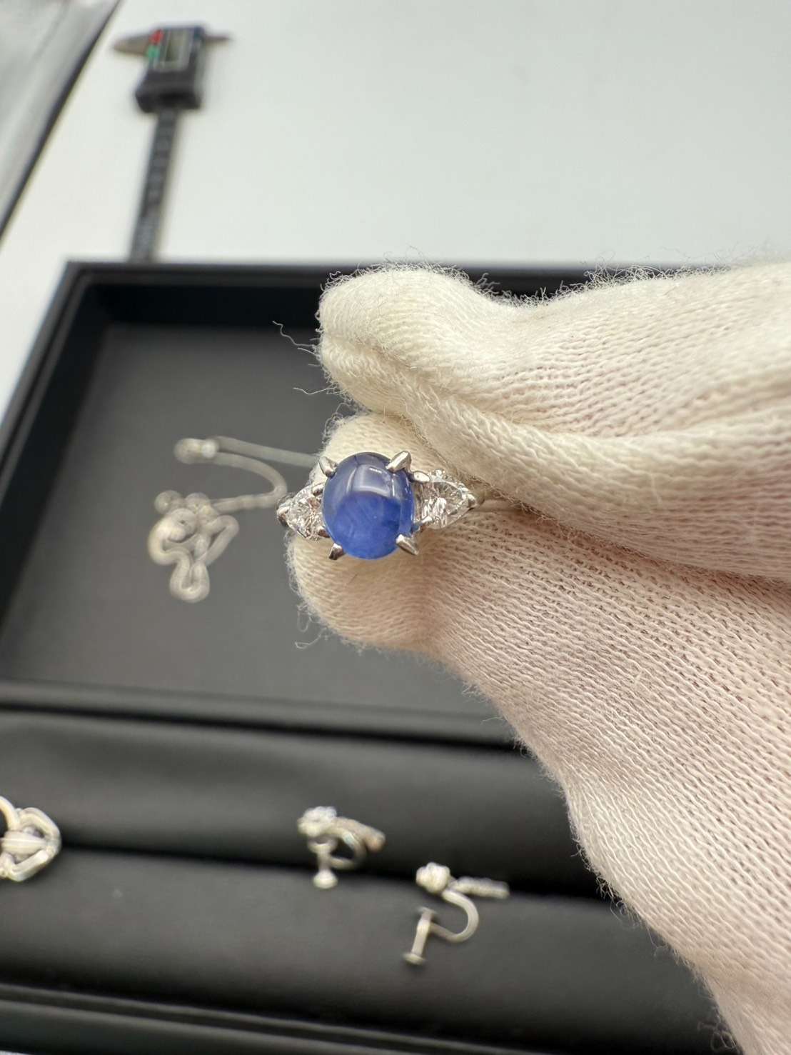 スターサファイア付Ptリングを¥80,000で買取！